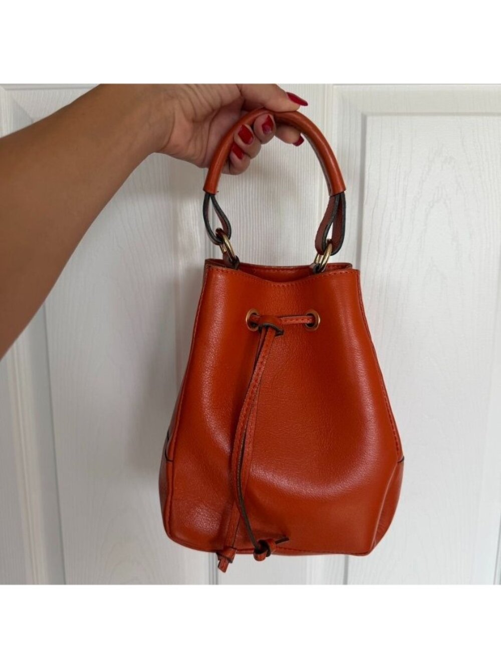 Divina Firenze Leather Drawstring Bucket Bag Made In Italy